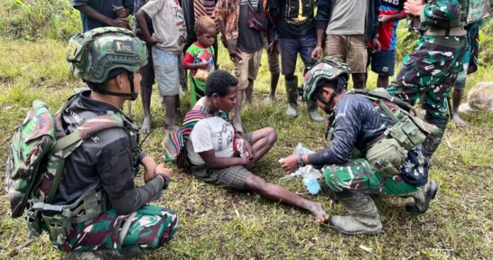 Satgas 113/JS Bawa Harapan Lingkup Kesejahteraan ke Pedalaman Intan Jaya 