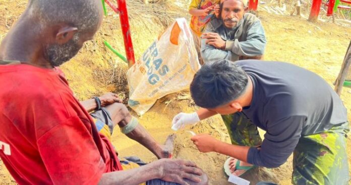 Satgas Yonif 113/JS Sediakan Layanan Kepuasan 24 Jam di Intan Jaya 